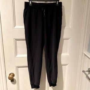 Lululemon causal joggers